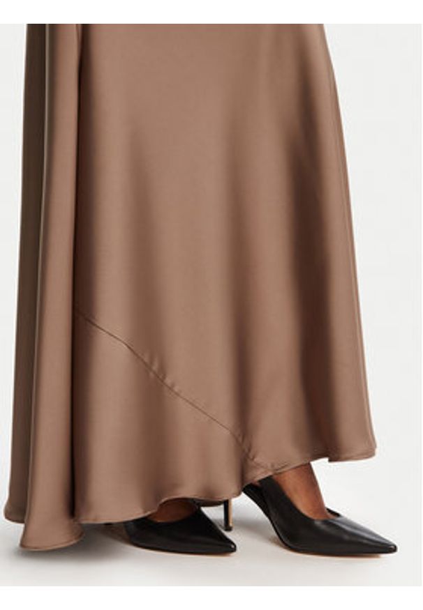 BARDOT Sukienka wieczorowa Monroe Cowl Neck Maxi 59709DB3 Brązowy Regular Fit. Kolor: brązowy. Materiał: syntetyk. Styl: wizytowy. Długość: maxi