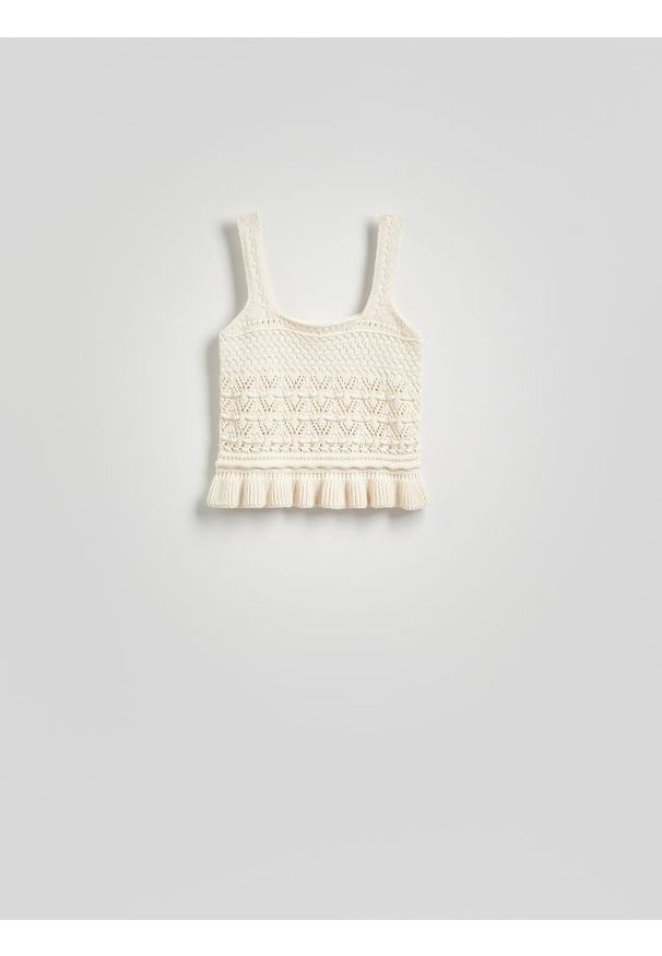 Reserved - Dzianinowy top - kremowy. Kolor: kremowy. Materiał: dzianina. Styl: klasyczny