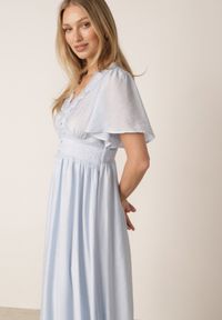 Born2be - Jasnoniebieska Sukienka z Wiskozy Letnia Rozkloszowana z Podkreśleniem Talii i Koronkowymi Detalami Cillissa. Okazja: na spacer, na co dzień. Kolor: niebieski. Materiał: wiskoza, koronka. Wzór: koronka. Sezon: lato. Typ sukienki: proste, rozkloszowane. Styl: elegancki, casual. Długość: maxi #5