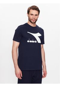 Diadora T-Shirt Ss Core 102.179759 Granatowy Regular Fit. Kolor: niebieski. Materiał: bawełna