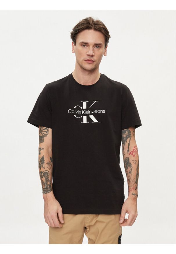 Calvin Klein Jeans T-Shirt Distrupted J30J325190 Czarny Regular Fit. Kolor: czarny. Materiał: bawełna