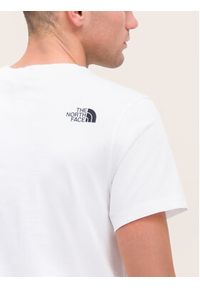 The North Face T-Shirt Simple Dome NF0A2TX5 Biały Regular Fit. Kolor: biały. Materiał: bawełna