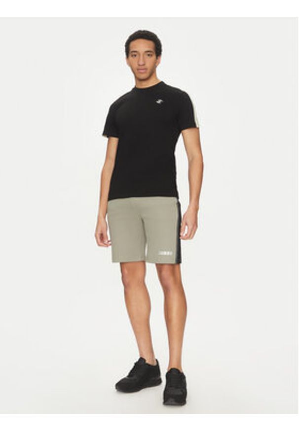 Guess T-Shirt Z5GI13 I3Z14 Czarny Regular Fit. Kolor: czarny. Materiał: bawełna