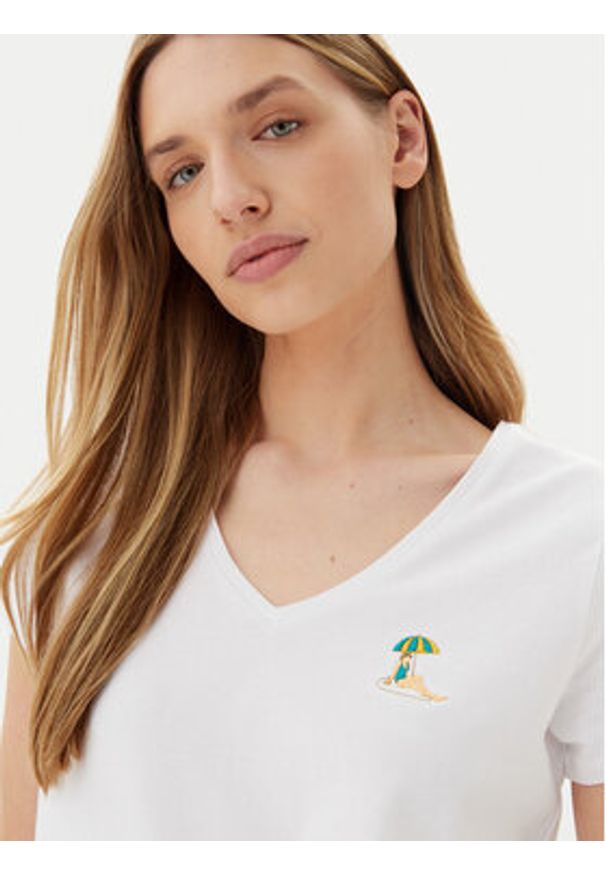 Pieces T-Shirt Tilly 17157705 Biały Regular Fit. Kolor: biały. Materiał: bawełna