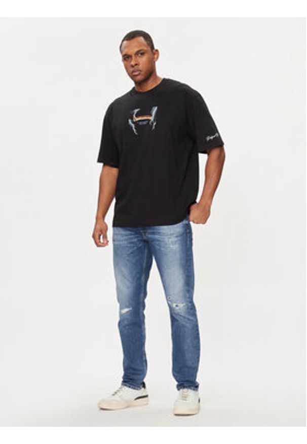 Redefined Rebel T-Shirt Pedro 221166 Czarny Regular Fit. Kolor: czarny. Materiał: bawełna