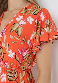 Born2be - Pomarańczowa Sukienka Mini z Gumką w Pasie i Krótkimi Rękawami z Wiskozy Ferny. Okazja: na co dzień. Typ kołnierza: dekolt kopertowy. Kolor: pomarańczowy. Materiał: wiskoza. Długość rękawa: krótki rękaw. Typ sukienki: kopertowe. Styl: casual. Długość: mini #3