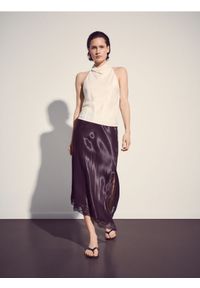 Reserved - Asymetryczna spódnica z koronką - brązowy. Kolor: brązowy. Materiał: koronka. Wzór: koronka #1