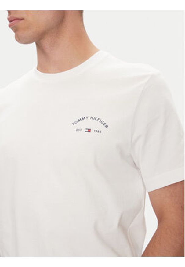 TOMMY HILFIGER - Tommy Hilfiger T-Shirt Hotel MW0MW39352 Biały Regular Fit. Kolor: biały. Materiał: bawełna