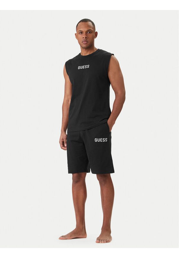 Guess Piżama U6GX02 KCAM1 Czarny Regular Fit. Kolor: czarny. Materiał: bawełna