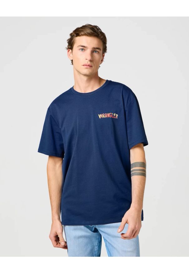 Wrangler - MESKA KOSZULKA WRANGLER BIG GRAPHIC TEE NAVY 112362808