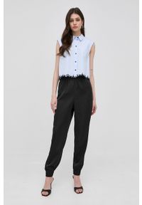 Guess Spodnie damskie kolor czarny proste high waist. Stan: podwyższony. Kolor: czarny. Materiał: materiał, włókno, tkanina