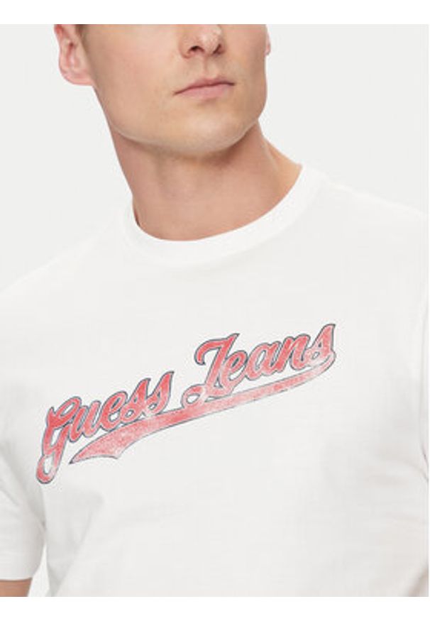 Guess Jeans T-Shirt M5GI54 K8FQ4 Biały Regular Fit. Kolor: biały. Materiał: bawełna