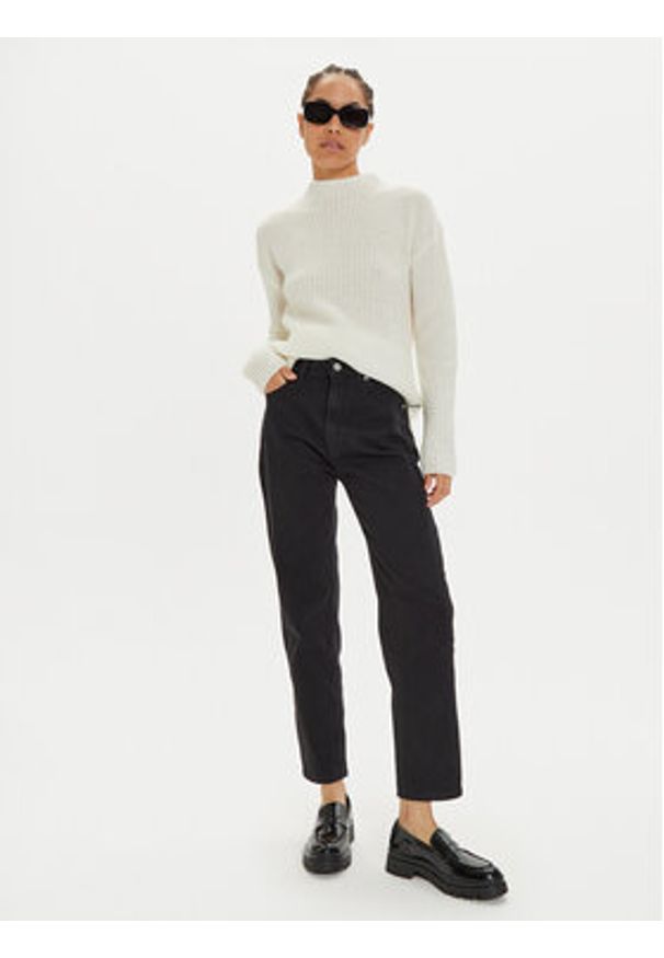 Hugo Sweter 50529354 Écru Relaxed Fit. Materiał: wełna