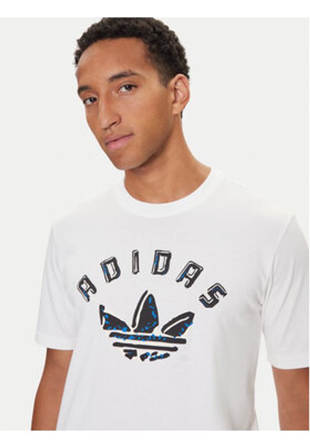 Adidas - adidas T-Shirt Graphic JX3089 Biały Regular Fit. Kolor: biały. Materiał: bawełna