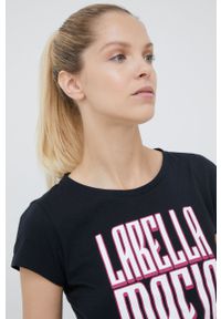 LABELLAMAFIA - LaBellaMafia t-shirt bawełniany kolor czarny. Okazja: na co dzień. Kolor: czarny. Materiał: bawełna. Wzór: nadruk. Styl: casual #5