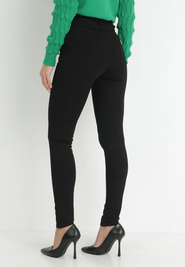 Born2be - Czarne Spodnie Skinny Phenicia. Kolor: czarny. Materiał: bawełna, materiał. Wzór: gładki, aplikacja