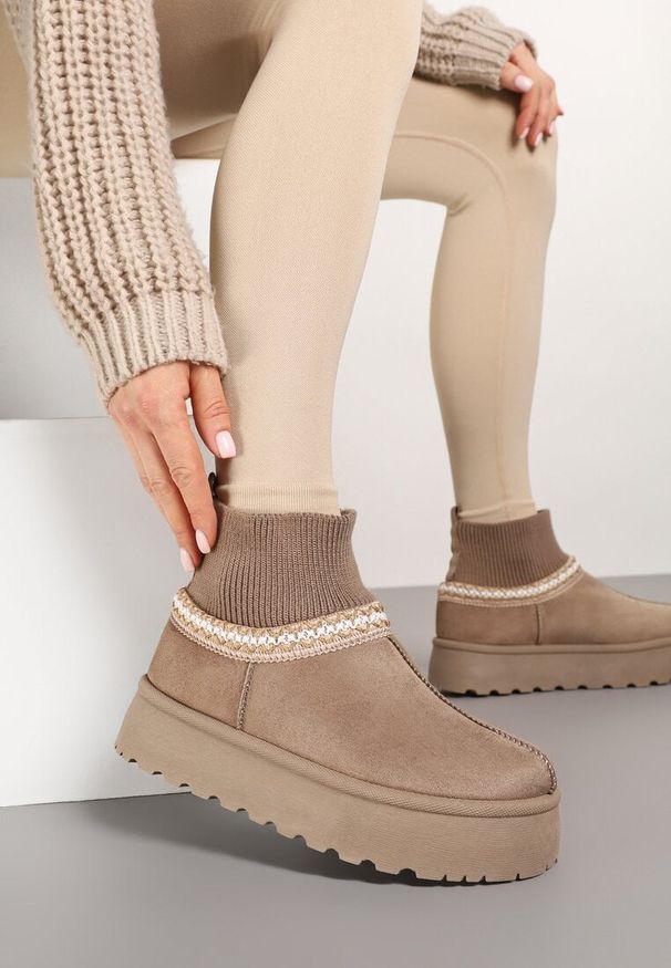 Born2be - Ciemnobeżowe Śniegowce na Grubej Podeszwie z Elastyczną Cholewką Nilevelia. Okazja: na co dzień. Kolor: beżowy. Materiał: jeans. Szerokość cholewki: normalna. Styl: casual