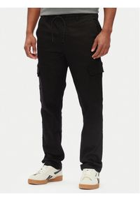 Pepe Jeans Spodnie materiałowe PM211725 Czarny Slim Fit. Kolor: czarny. Materiał: bawełna, syntetyk
