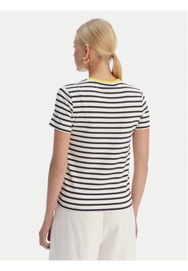 only - ONLY T-Shirt Heart 15318959 Biały Regular Fit. Kolor: biały. Materiał: wiskoza