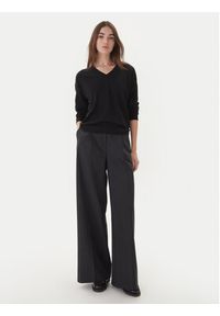 Weekend Max Mara Sweter Fiocchi 2525366042 Czarny Regular Fit. Kolor: czarny. Materiał: wełna