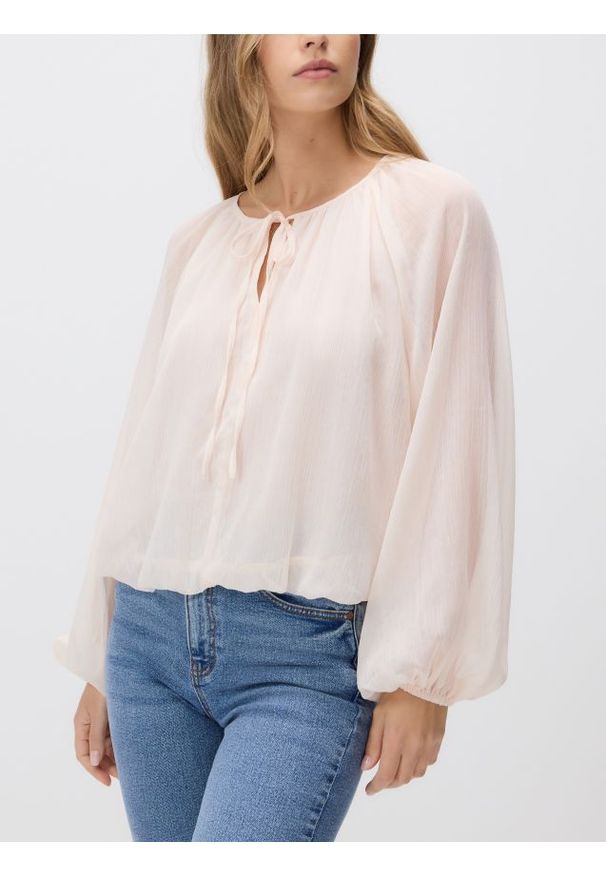 Reserved - Bluzka z wiązaniem - pastelowy róż. Kolor: różowy. Materiał: tkanina