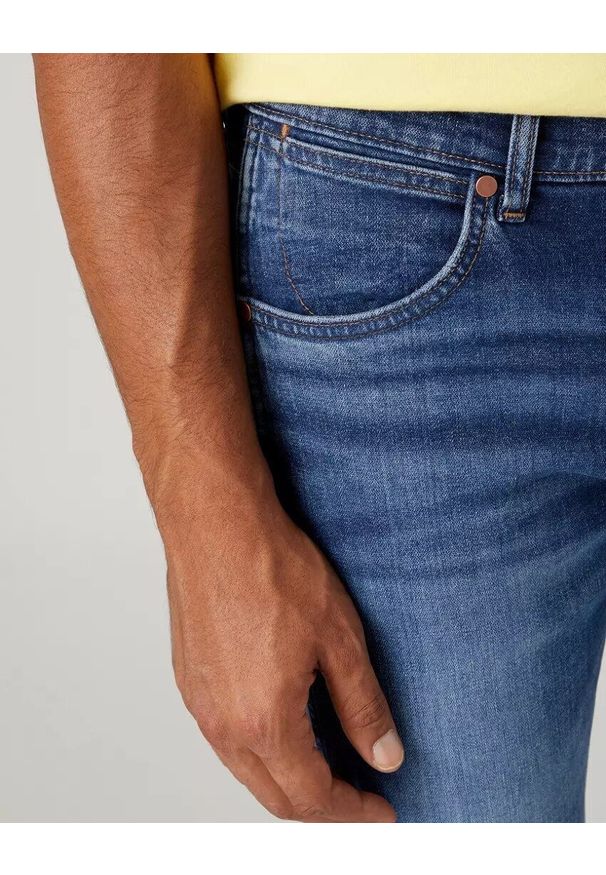 Wrangler - WRANGLER LARSTON MĘSKIE SPODNIE JEANSOWE JEANSY DARKLY WORN W18SD239W 112331093