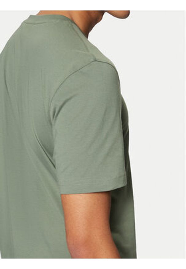 Hugo - HUGO T-Shirt Dalayer 50535363 Zielony Regular Fit. Kolor: zielony. Materiał: bawełna