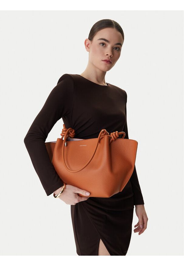 Coccinelle Torebka U07 Coccinellefinn E1 U07 11 02 01 Brązowy. Kolor: brązowy. Materiał: skórzane