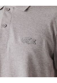 Lacoste - LACOSTE - Szary t-shirt polo ze ściągaczami Regular Fit. Okazja: do pracy. Typ kołnierza: polo. Kolor: szary. Materiał: jeans, bawełna. Styl: elegancki #4