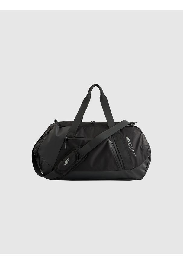 4f - 4F Torba treningowa (28 L) - czarna Uniwersalny. Kolor: czarny. Materiał: materiał. Sport: fitness