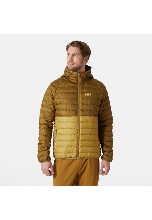 Ocieplana kurtka z kapturem Helly Hansen Banff. Typ kołnierza: kaptur. Kolor: brązowy. Materiał: puch. Sport: turystyka piesza