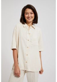 MOODO - Lniana koszula z kieszonką beżowa. Kolor: beżowy. Materiał: len