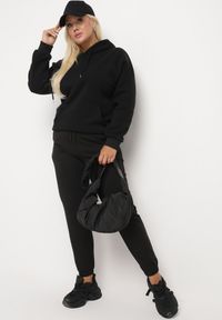 Born2be - Czarne Spodnie Dresowe z Gumką w Pasie oraz Troczkiem i Kieszeniami Liareine. Okazja: na co dzień. Kolor: czarny. Materiał: dresówka. Styl: casual, elegancki #6