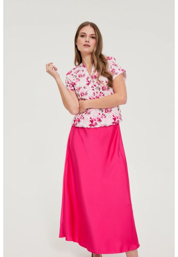 MOODO - Koszula w kwiaty fuksjowa. Materiał: wiskoza. Wzór: kwiaty
