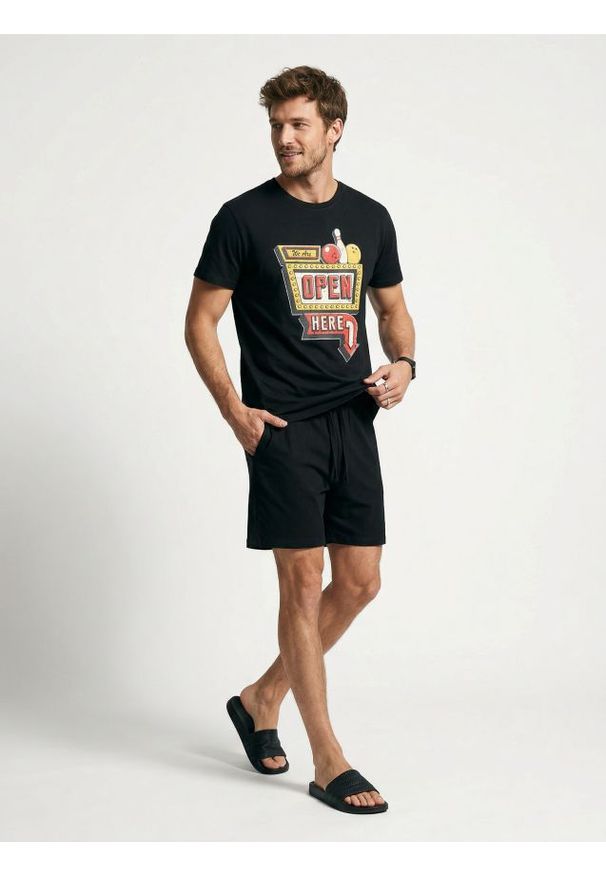 Sinsay - Bawełniana piżama dwuczęściowa z nadrukiem - czarny. Kolor: czarny. Materiał: bawełna. Wzór: nadruk