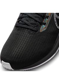 Buty do biegania Nike Air Zoom Pegasus 39 Premium W DR9619 001 czarne. Zapięcie: sznurówki. Kolor: czarny. Materiał: syntetyk, guma. Szerokość cholewki: normalna. Model: Nike Zoom #7