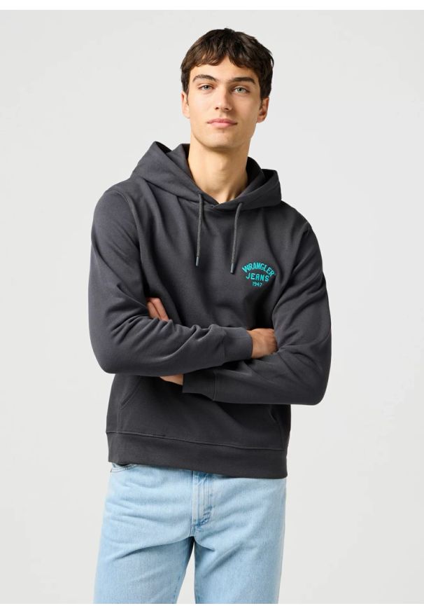 Wrangler - MĘSKA BLUZA WRANGLER SMALL LOGO HOODIE FADED BLACK 112364094