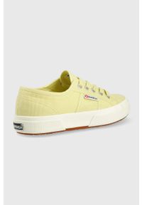 Superga tenisówki damskie kolor żółty. Nosek buta: okrągły. Zapięcie: sznurówki. Kolor: żółty. Materiał: guma