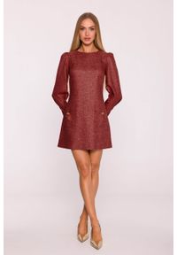 MOE - Elegancka sukienka tweedowa trapezowa mini bordowa. Okazja: na spotkanie biznesowe, do pracy, na co dzień. Typ kołnierza: dekolt w łódkę, kokarda. Kolor: czarny, różowy, czerwony. Wzór: melanż, aplikacja. Typ sukienki: trapezowe. Materiał: tkanina, materiał, dzianina. Długość rękawa: długi rękaw. Sezon: lato. Styl: elegancki. Długość: mini #8