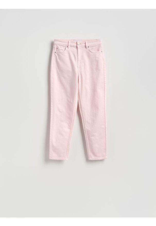 Reserved - Jeansy mom fit - różowy. Kolor: różowy