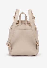 Born2be - Ciemnobeżowy Pikowany Plecak z Dodatkową Kieszonką i Łańcuszkiem Joragia. Kolor: beżowy. Materiał: jeans. Styl: elegancki, casual