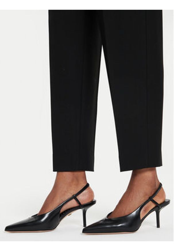 BOSS - Boss Chinosy Tetisa 50518802 Czarny Relaxed Fit. Kolor: czarny. Materiał: wiskoza