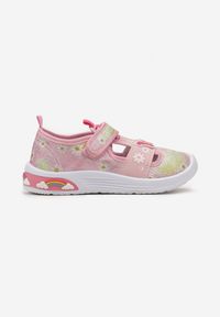 Born2be - Różowe Sandały z Wycięciami ze Skórzaną Wkładką Terial. Kolor: różowy. Materiał: skóra. Sezon: lato. Styl: elegancki