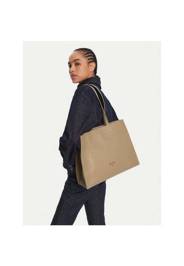 Torebka Patrizia Pepe. Kolor: beżowy