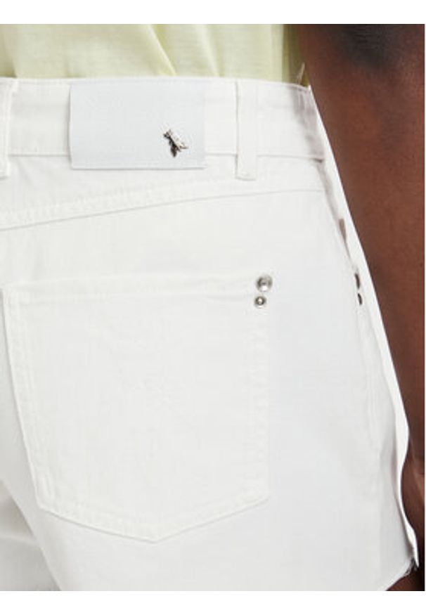 Patrizia Pepe Szorty jeansowe 2P1744/D107-W146 Biały Regular Fit. Kolor: biały. Materiał: bawełna