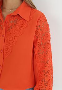 Born2be - Pomarańczowa Koszula z Ażurowymi Wstawkami i Bufiastym Rękawem Simkin. Kolor: pomarańczowy. Materiał: koronka. Wzór: ażurowy. Styl: retro