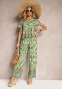Renee - Zielony Komplet z Wiskozy w Stylu Boho Bluzka z Krótkim Rękawem i Spodnie z Gumką w Pasie Valesia. Kolor: zielony. Materiał: wiskoza
