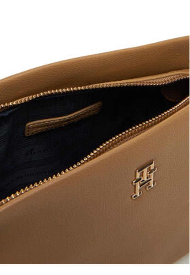 TOMMY HILFIGER - Tommy Hilfiger Torebka Th Legacy Mini Crossover AW0AW17225 Brązowy. Kolor: brązowy. Materiał: skórzane