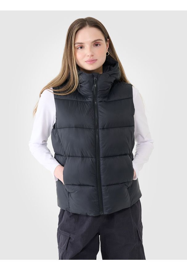 4f - 4F Bezrękawnik puchowy z wypełnieniem syntetycznym damski - czarny XL. Okazja: na co dzień. Kolor: czarny. Materiał: puch, syntetyk. Długość rękawa: bez rękawów. Długość: długie. Styl: casual, klasyczny, sportowy
