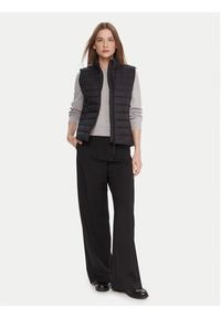United Colors of Benetton - United Colors Of Benetton Bezrękawnik 2TWDDJ00V Czarny Slim Fit. Kolor: czarny. Materiał: syntetyk. Długość rękawa: bez rękawów #5